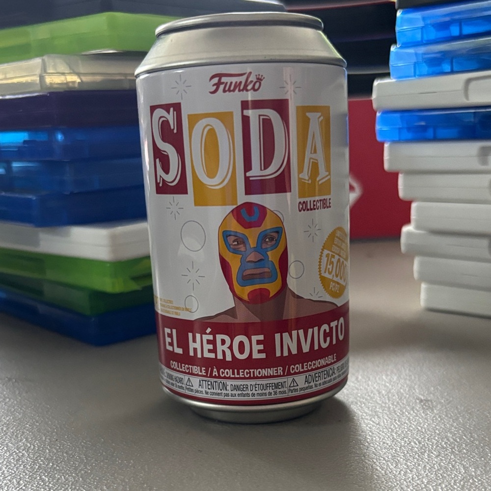 Funko Soda El Héroe Invicto Can with Red and Blue Mask
